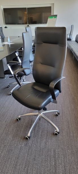 C61637 - Krug Executive Conference Chairs