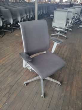 C61721 - Steelcase Think Chairs