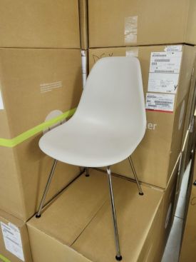 C61614 - Herman Miller Eames Side Chairs