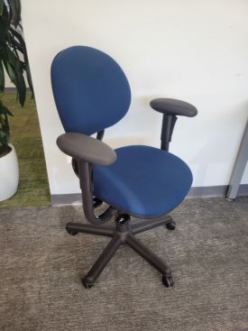 C61681 - Steelcase Criterion Chairs