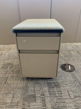 F6272 - Steelcase BF Mobile Pedestals