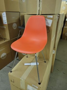 C61616 - Eames Shell Chairs by Herman Miller