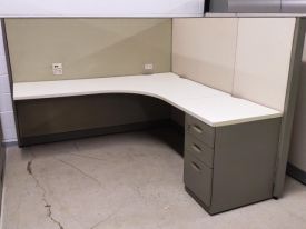 W6138 - Steelcase Answer Cubicles